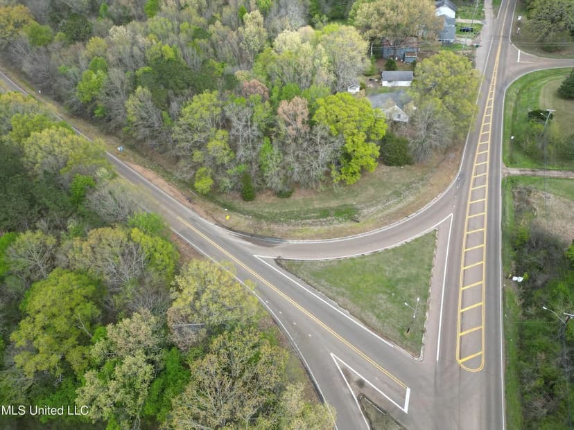 Property from 3591 Hwy 51 - KW