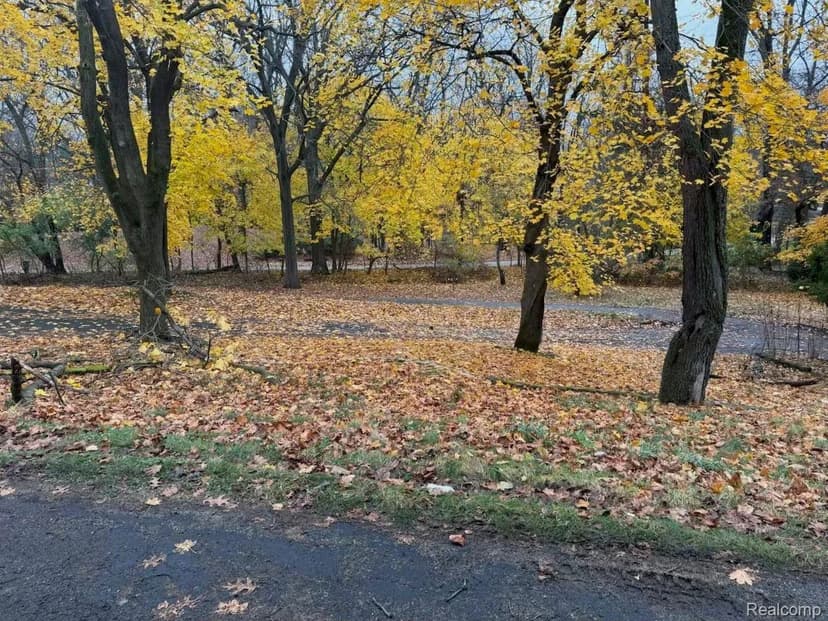 Property from 5050 PONVALLEY Road - KW