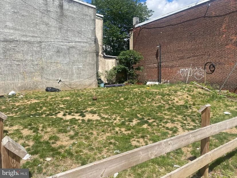 Property from 2803 N BAMBREY ST STREET - KW