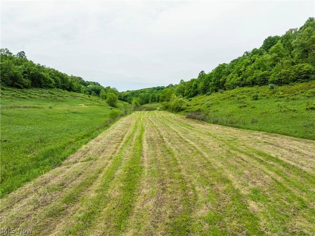 Property from Barkley Road - KW - Uhrichsville, Ohio, 44683