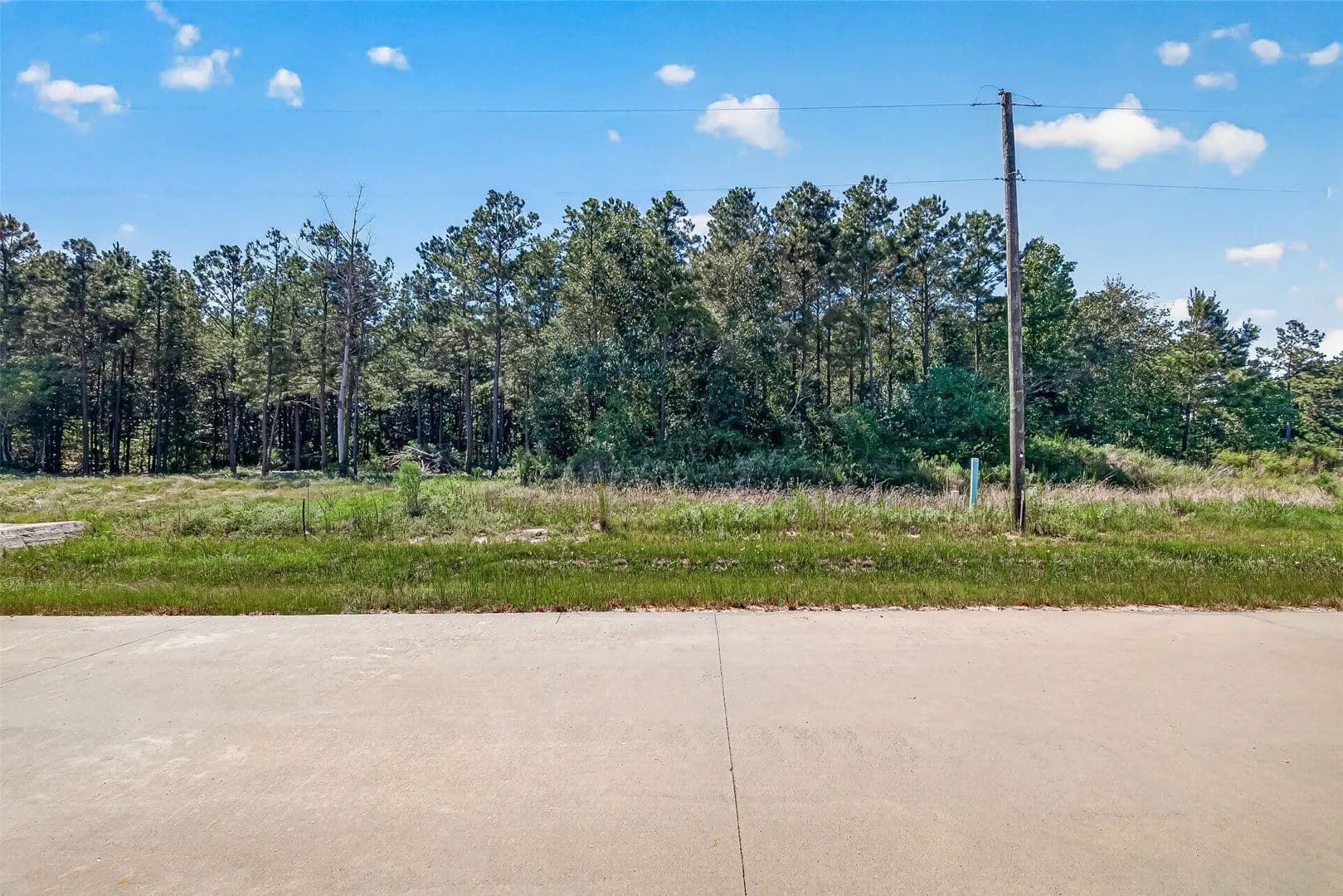 Lots & Land-Other in Cleveland - Cleveland, Texas, 77327