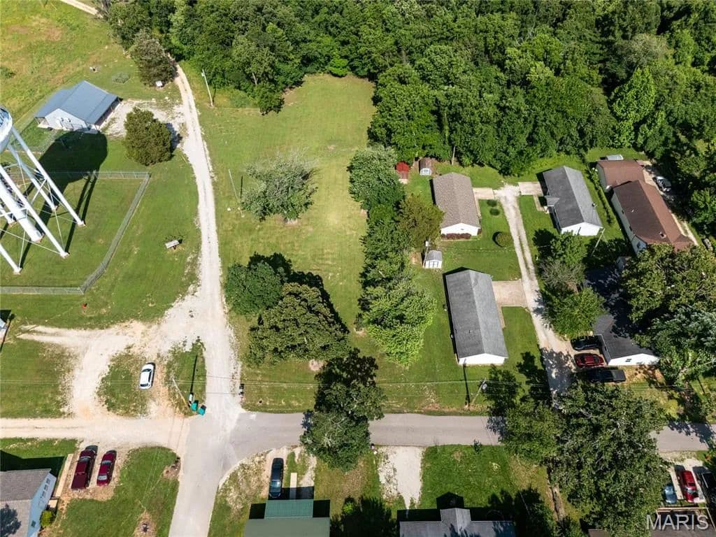 1.05 Acres of Land for Sale in Steelville, MO - Steelville, Missouri, 65565