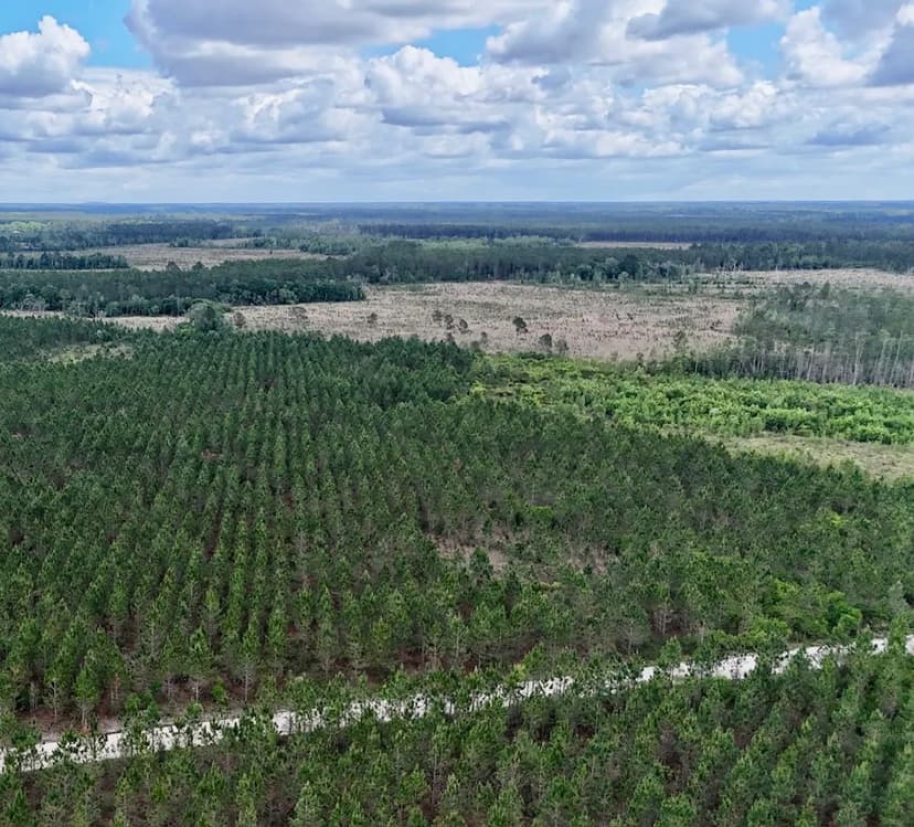 17 Acres – Private Country Escape	