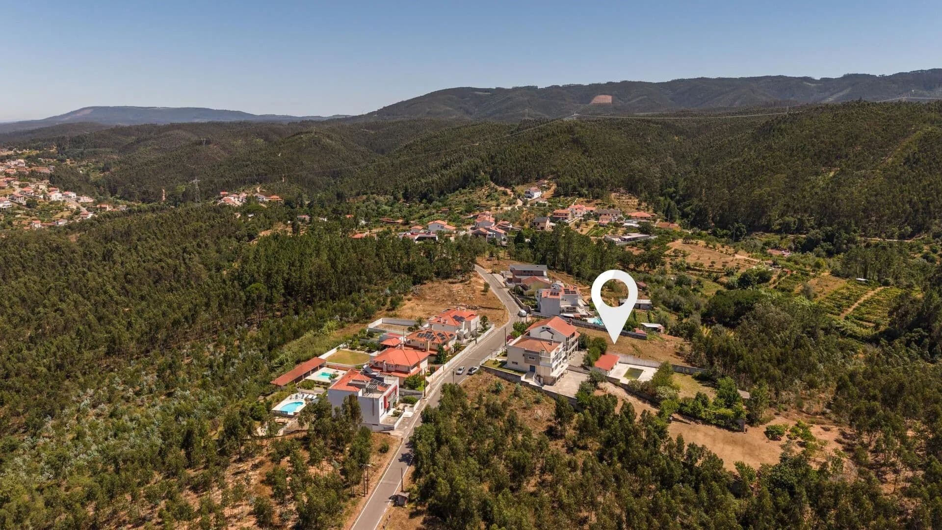 1140 Acres of Land for Sale in Eiras e São Paulo de Frades, Coimbra - land for sale