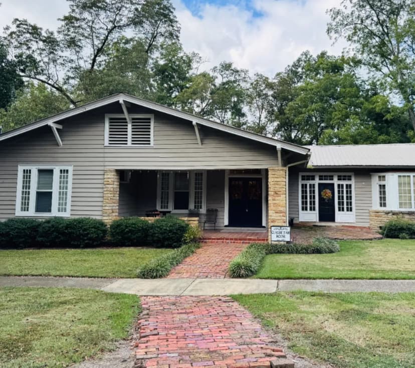 Home in Winston County at 645 South Columbus Avenue in Louisville, MS