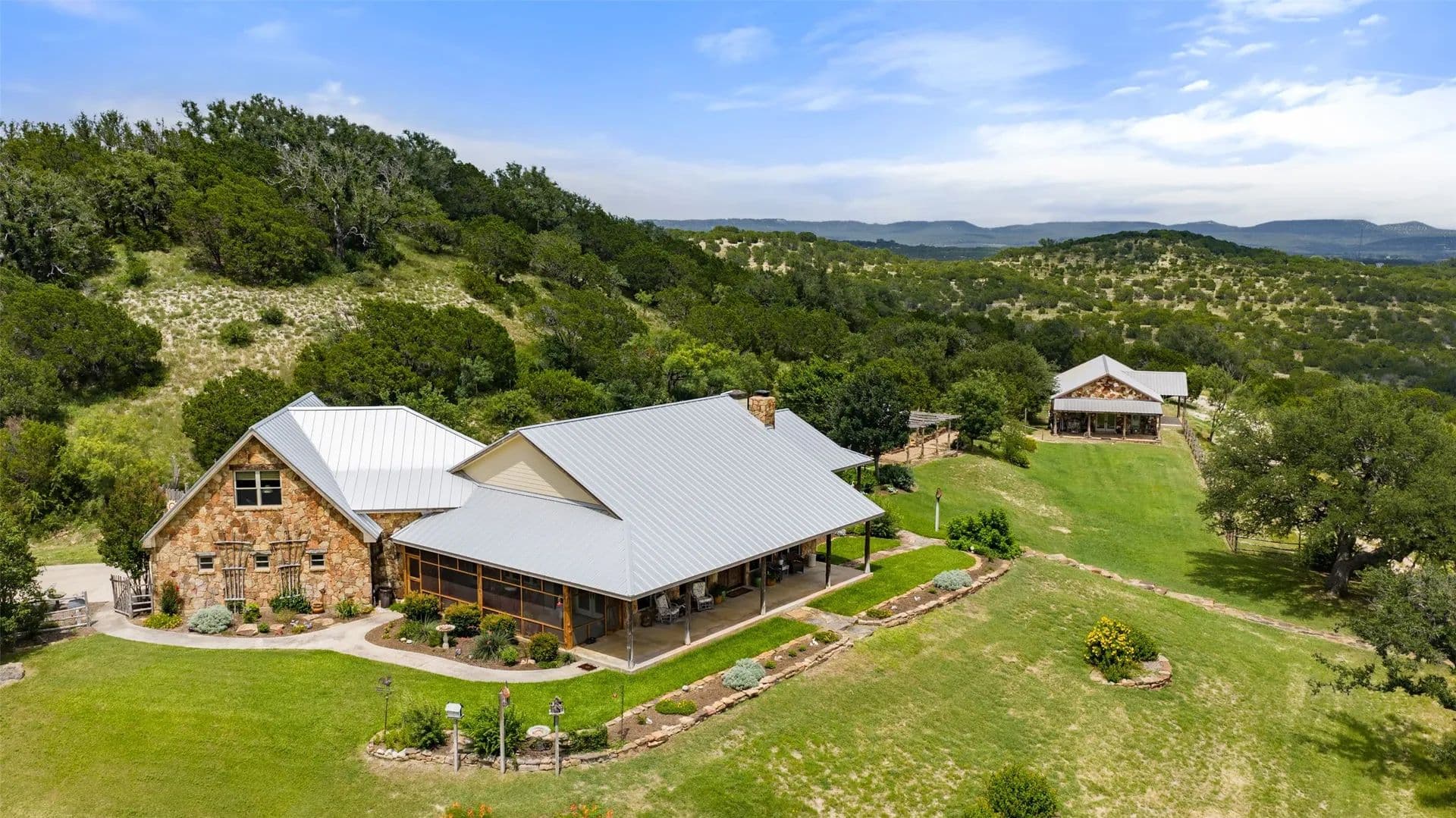 143 Acres of Land for Sale in Marble Falls, TX - Marble Falls, Texas, 78654