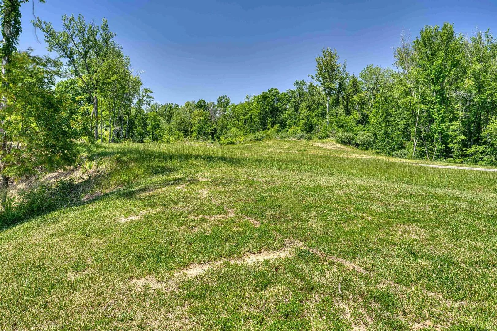 Vacant Land in Victoria Woods - Victoria Woods, Indiana, 47601