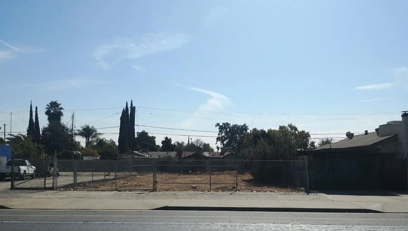 Lots & Land-Other in Fresno