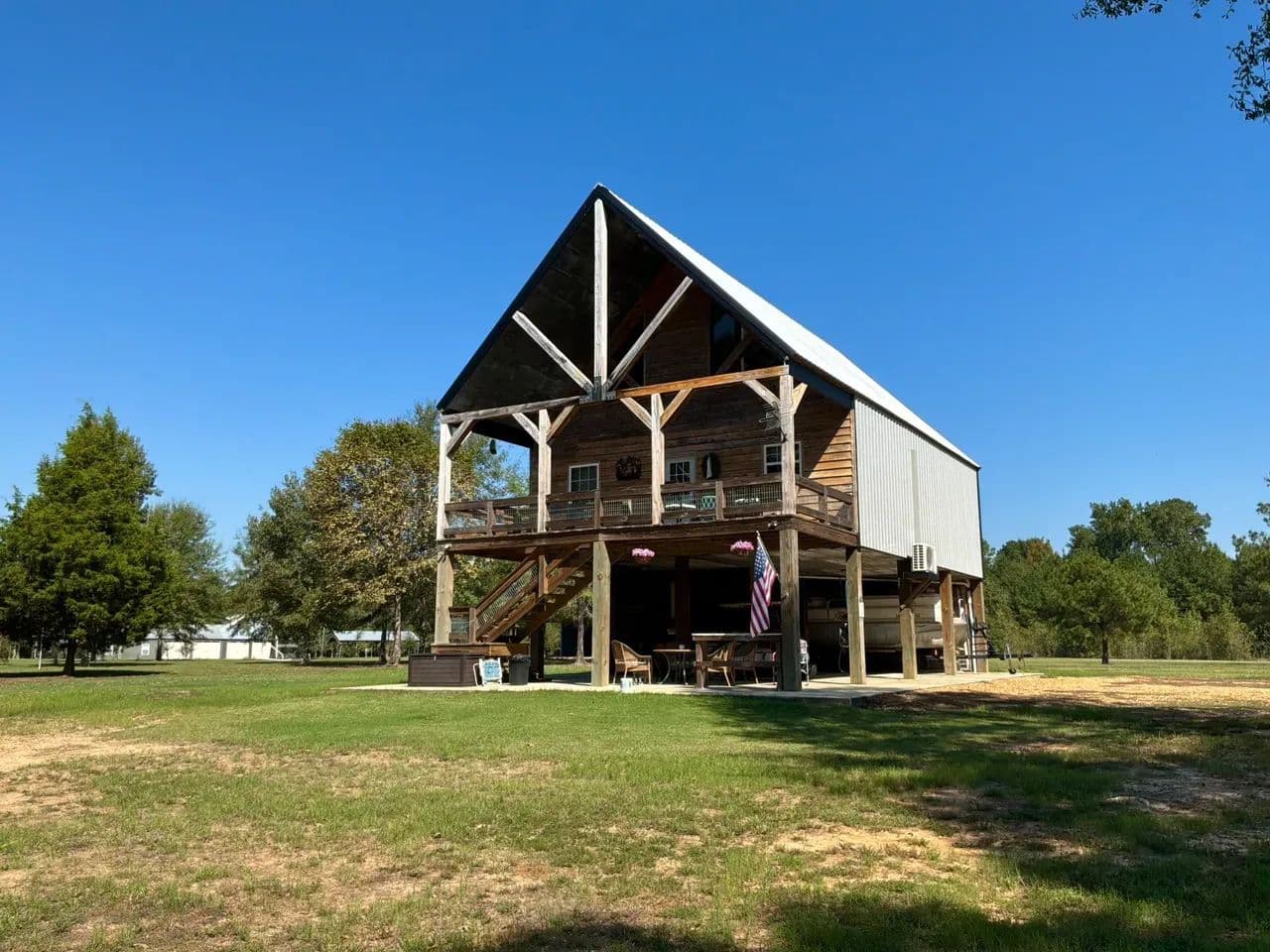 Parker’s Point Waterfront Cabin - Aliceville, Alabama, 35442