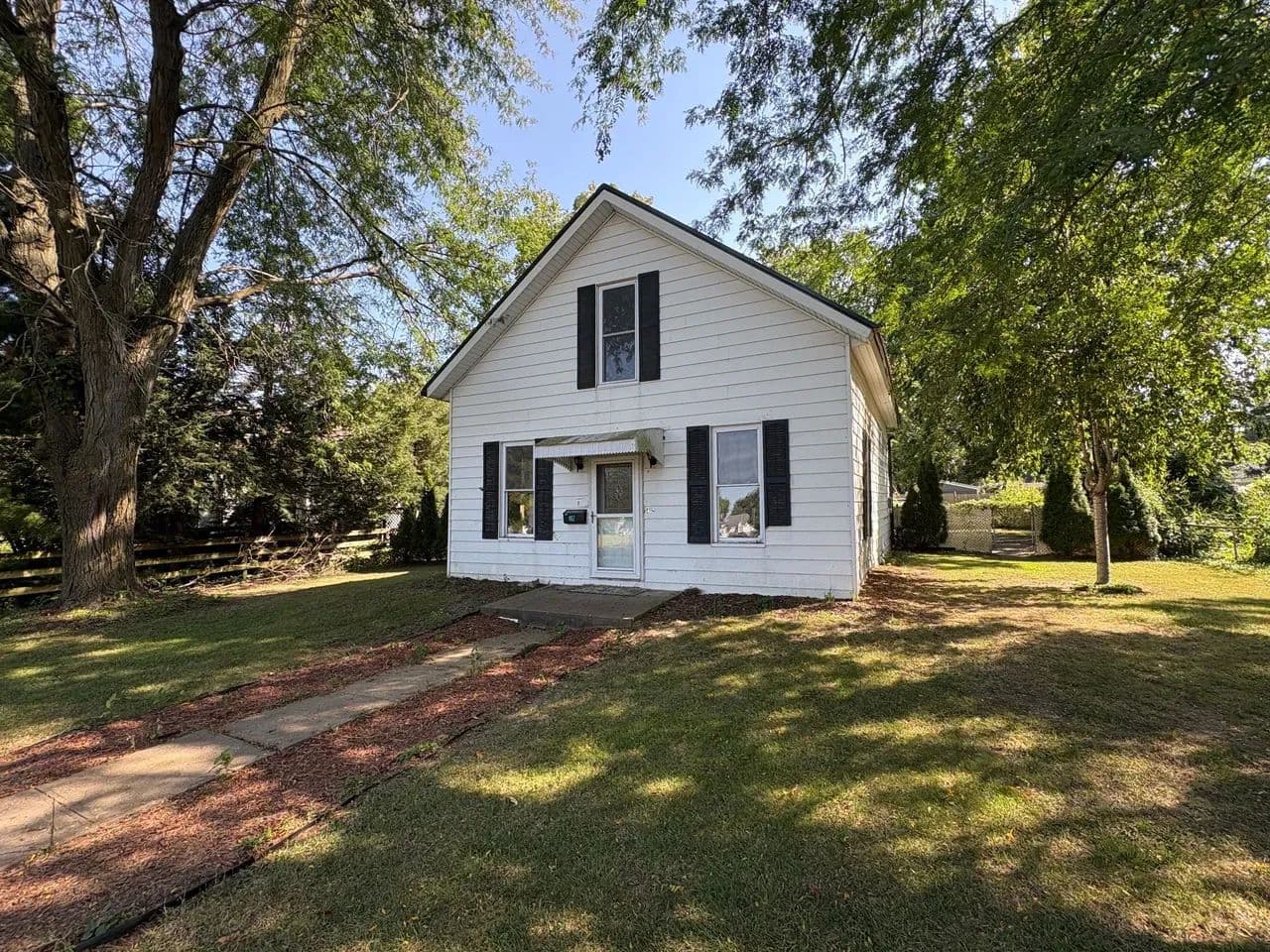402 W Madison Fairfield, IA - land for sale