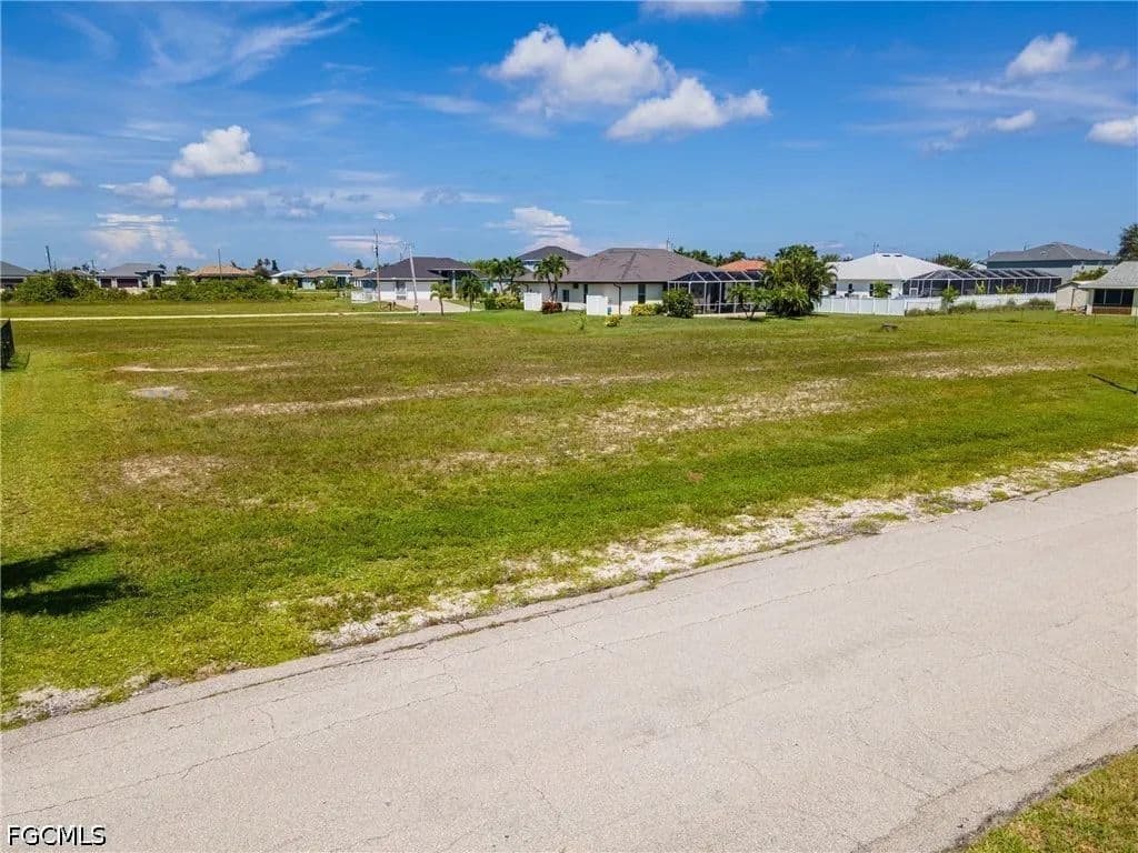 Vacant Land in Cape Coral - Cape Coral, Florida, 33993