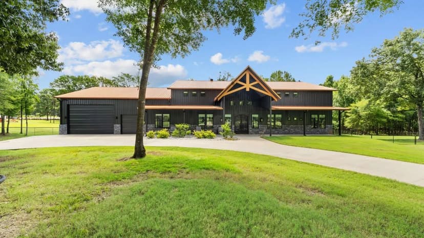 Large Estate with 50 Acres