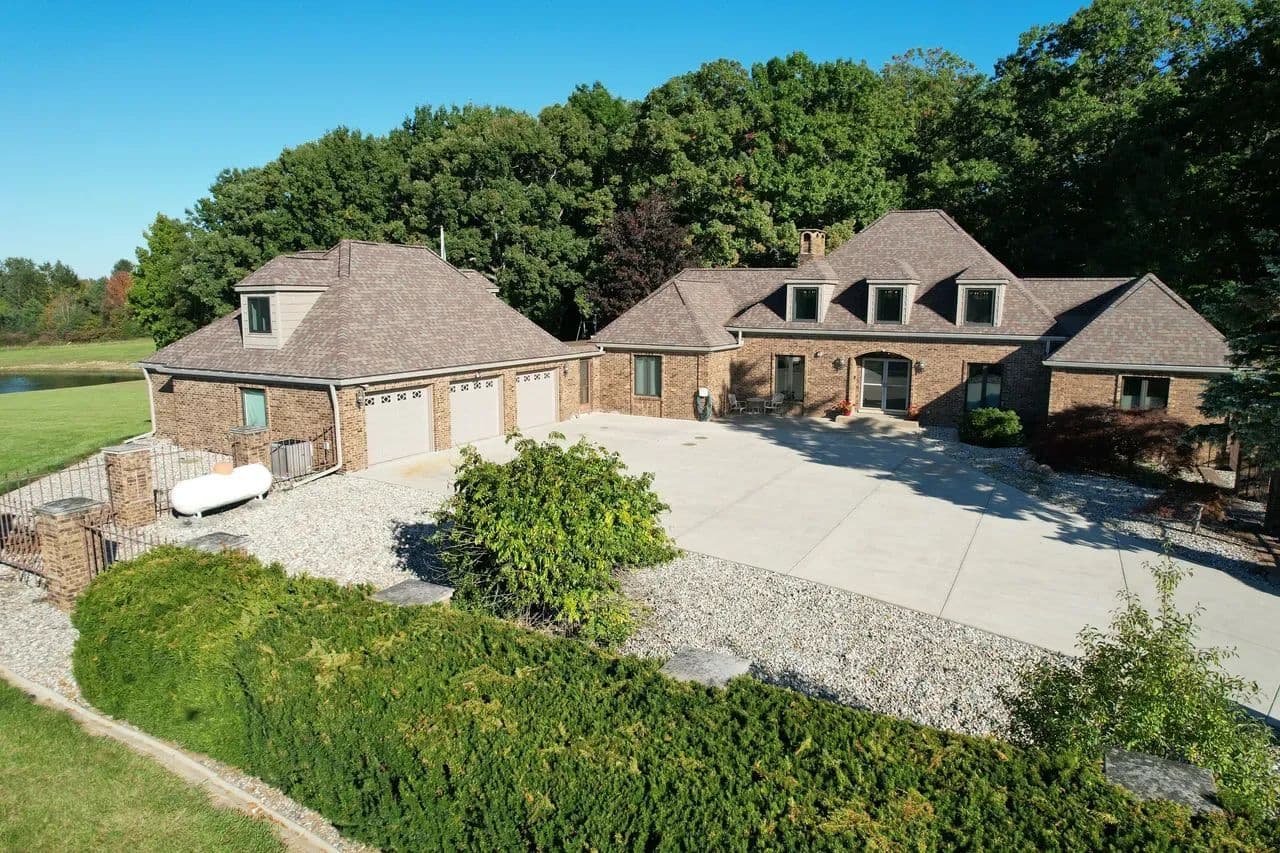 58 Acre Country Estate, home, pole barn, hunting 9515 E Bristol, Davison MI - Davison, Michigan, 48423