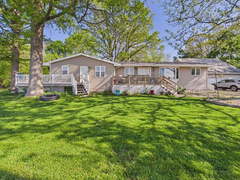 4 Bed 2 Bath Home on 1.5 acres For Sale Villa Grove