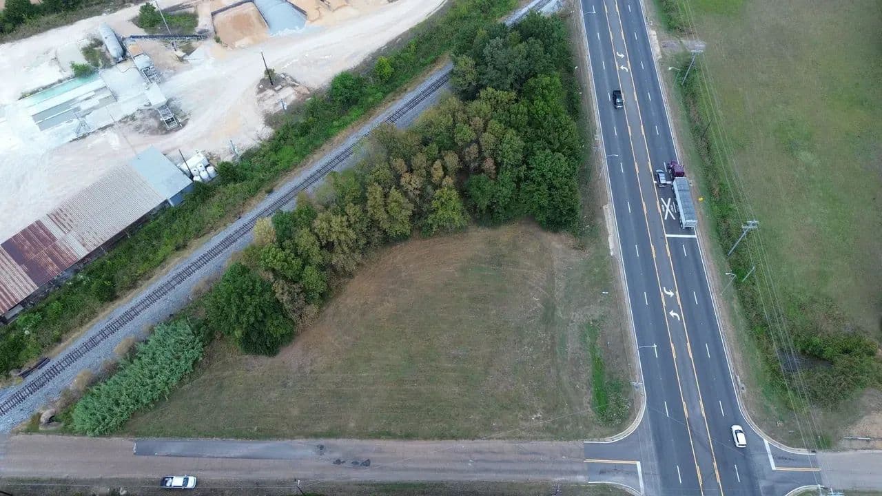 Highway 45 ALT S Commercial - West Point, Mississippi, 39773