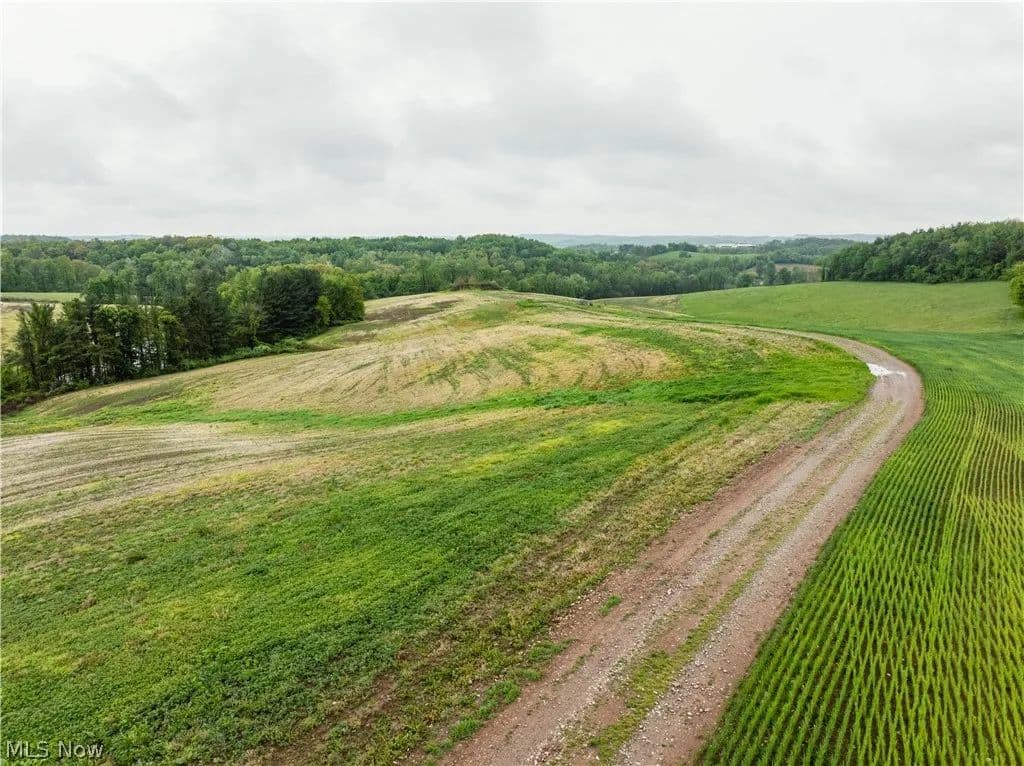 20 Acres of Land for Sale in Fresno, Ohio - Fresno, Ohio, 43824