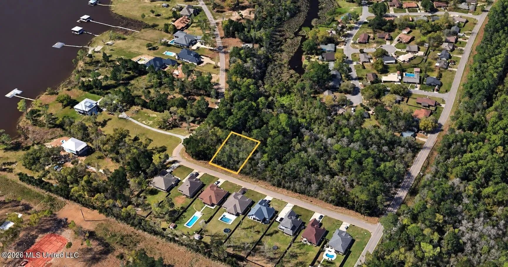 Lots & Land-Other in Biloxi - Biloxi, Mississippi, 39532