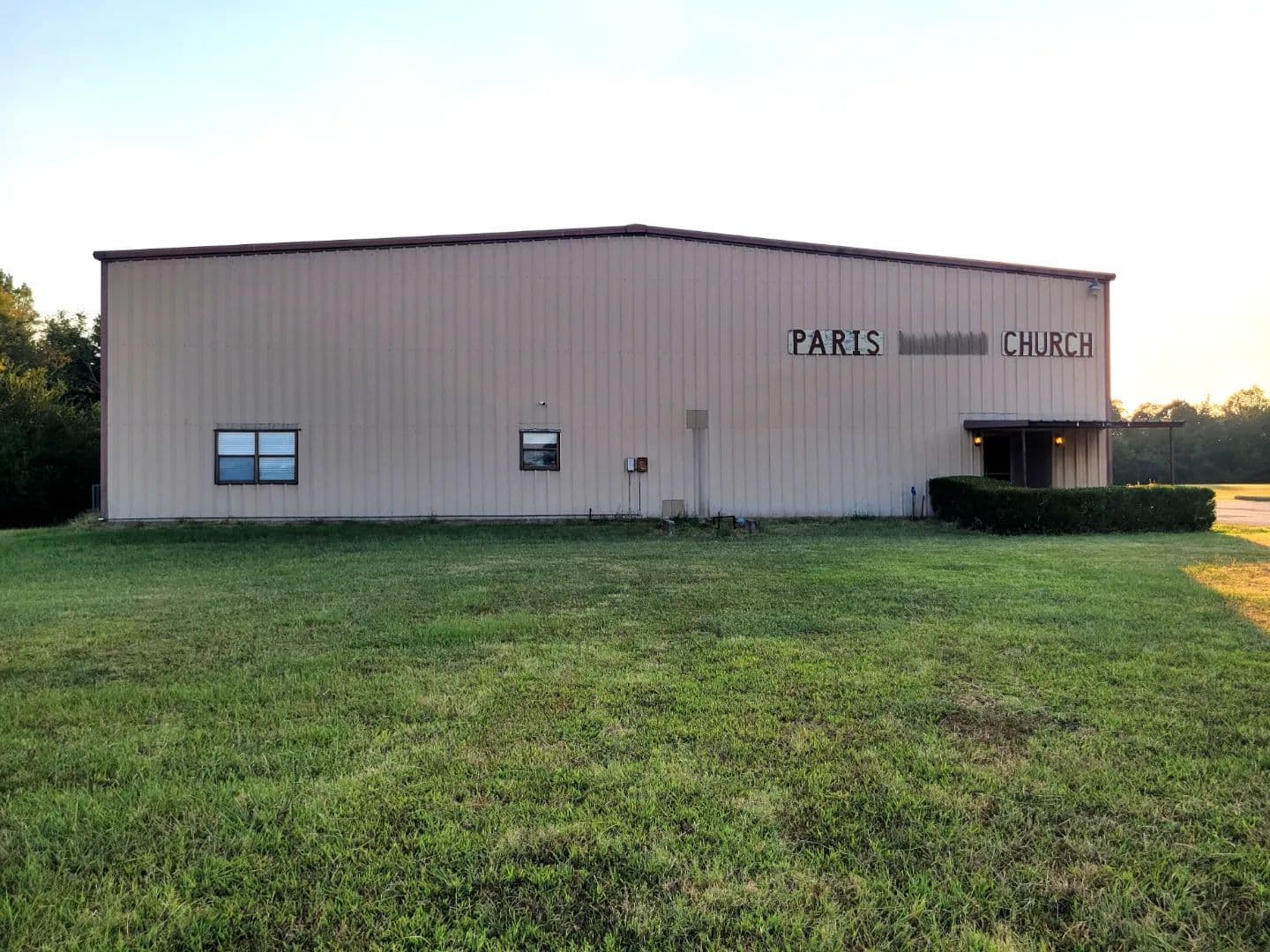7.92 Acres & Commercial Building Near Loop 286 - Paris, Texas, 75460