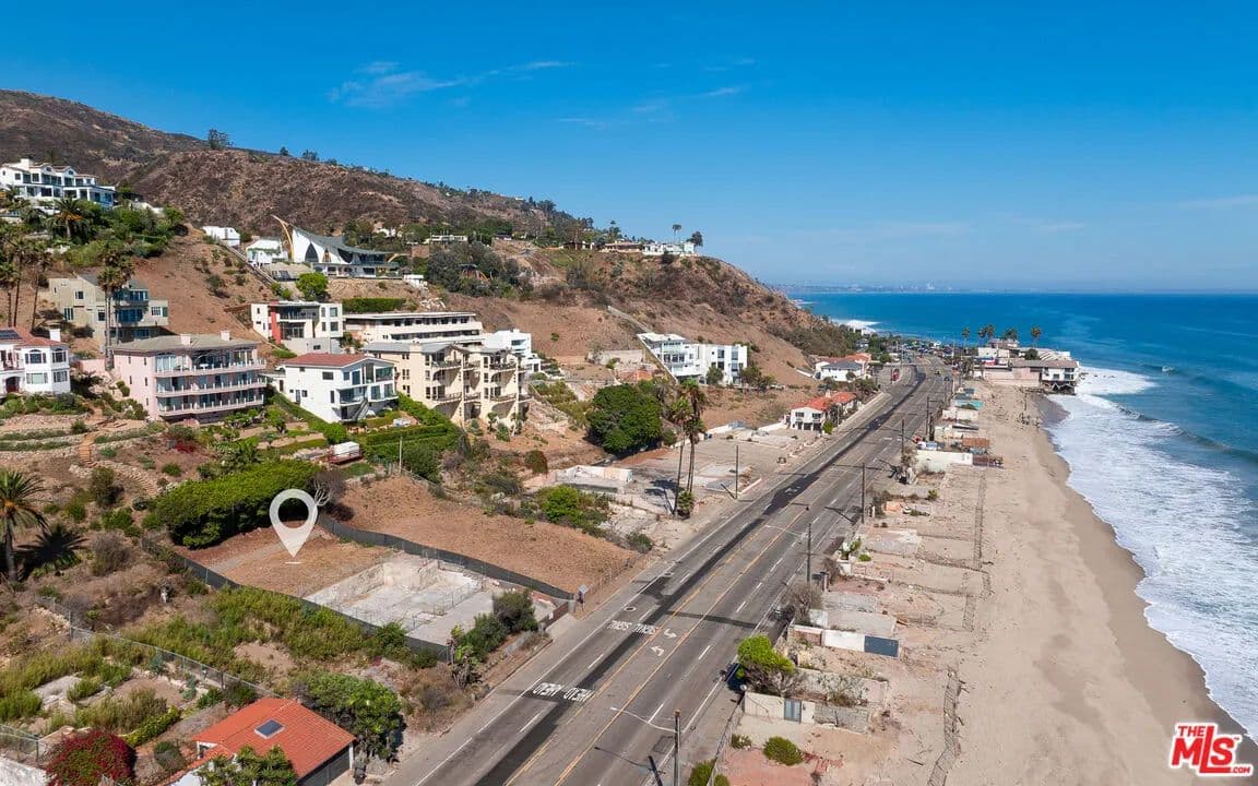 Vacant Land in Malibu - Malibu, California, 90265
