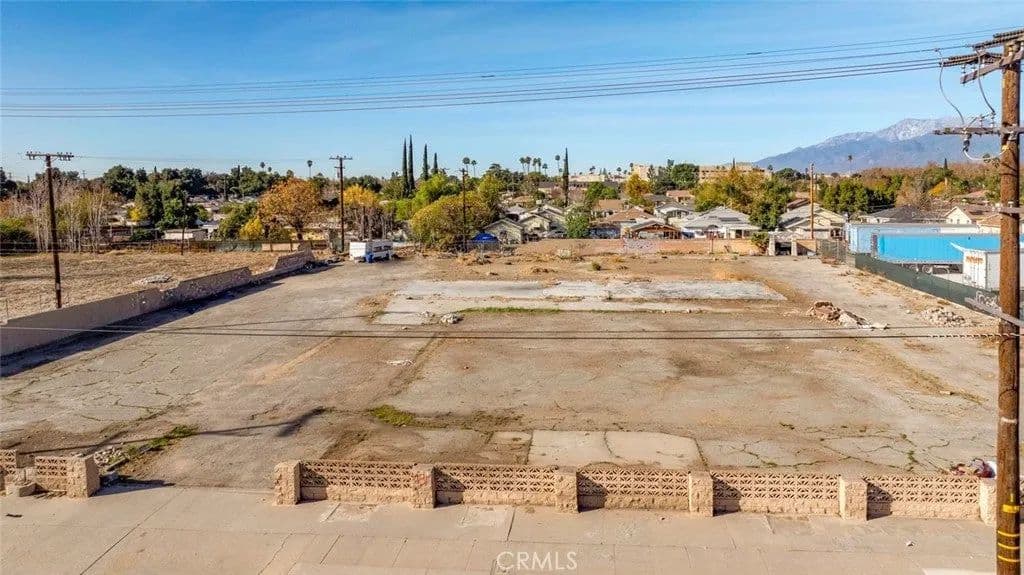 Lots & Land-Other in San Bernardino - San Bernardino, California, 92411