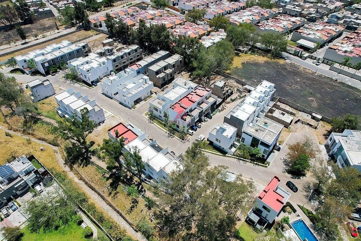 Terreno en Venta en Barlovento Residencial, Santa Ana Tepetitlán, Zapopan – - Mexico