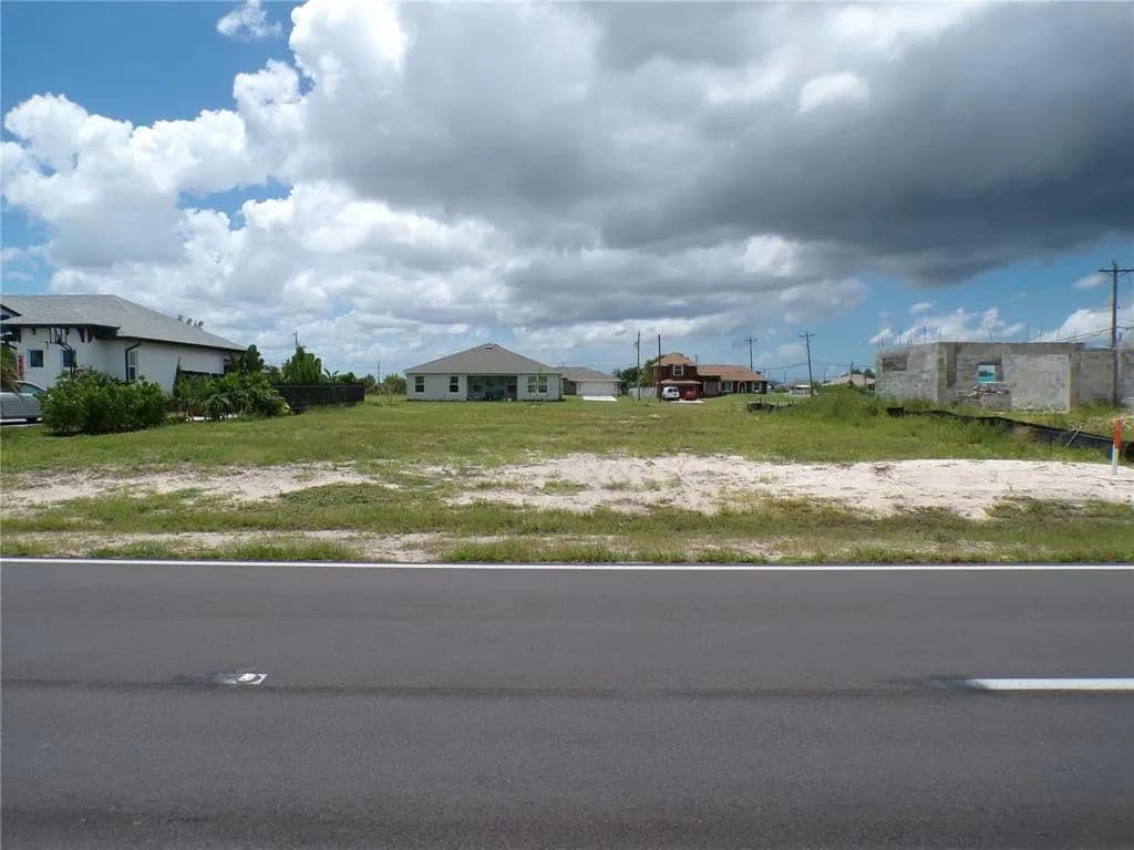 Vacant Land in Cape Coral - Cape Coral, Florida, 33909