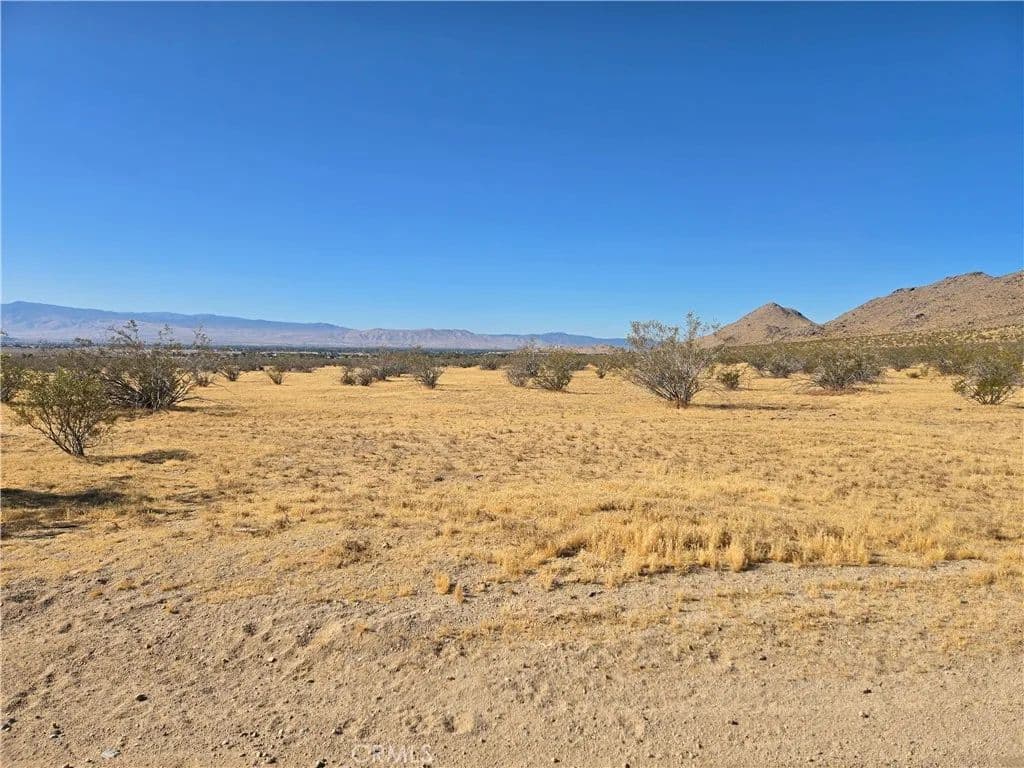 Vacant Land in Apple Valley - Apple Valley, California, 92307