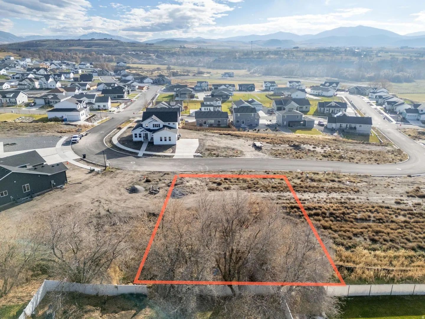 Land -Single Family Acreage in Hyrum - Hyrum, Utah, 84319