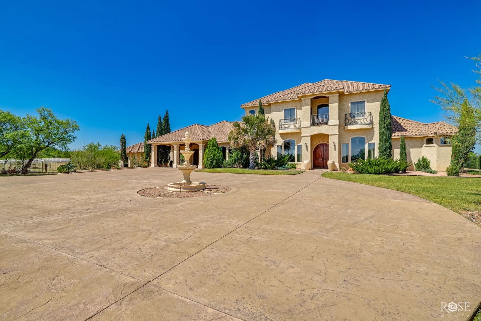 Beautiful home on Lake Nasworthy - San Angelo, Texas, 76904