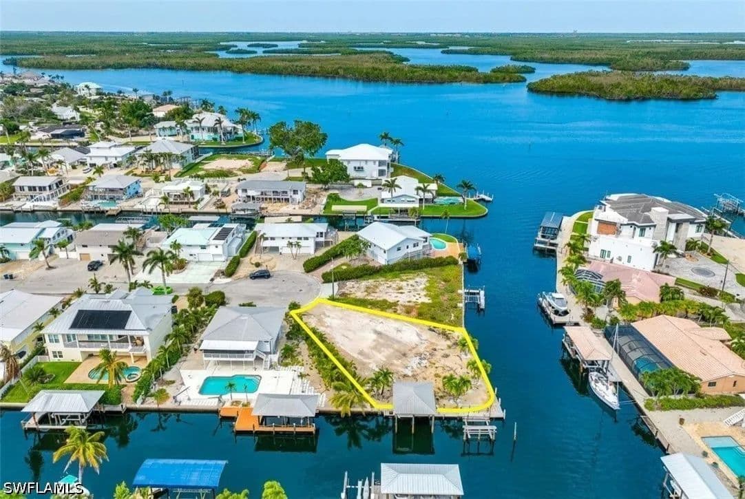 0.21 Acres of Land for Sale in Fort Myers Beach, FL - Fort Myers Beach, Florida, 33931