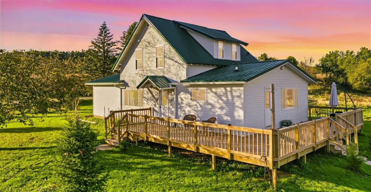 Wisconsin Country Farmstead & Artisan Creamery | Osseo, WI - Osseo, Wisconsin, 54758