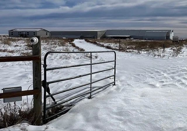 25,000 Sq. foot Commercial Building with Water Rights