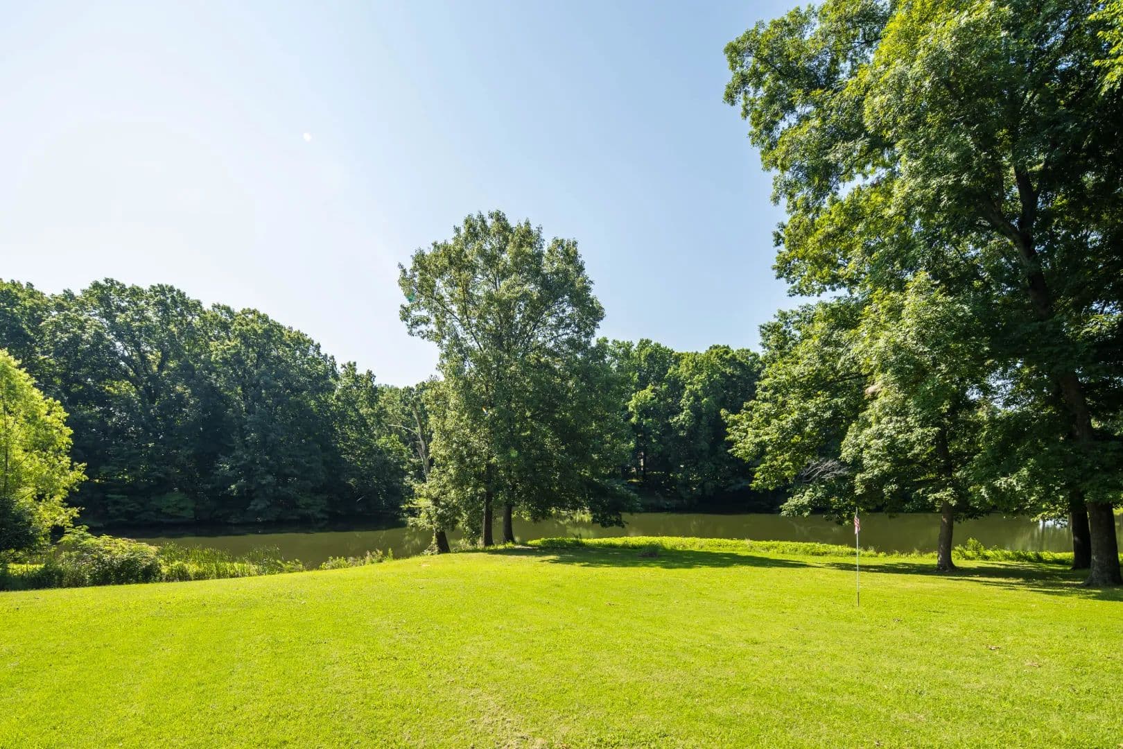 Lakefront Home on 3.35 Acres in Tipton County, TN - Munford, Tennessee, 38050