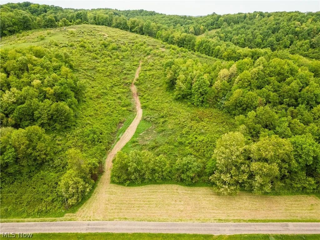 Property from Barkley Road - KW - Uhrichsville, Ohio, 44683