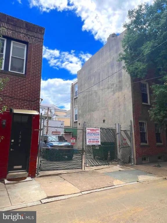0.02 Acres of Land for Sale in PHILADELPHIA, PA - Philadelphia, Pennsylvania, 19147