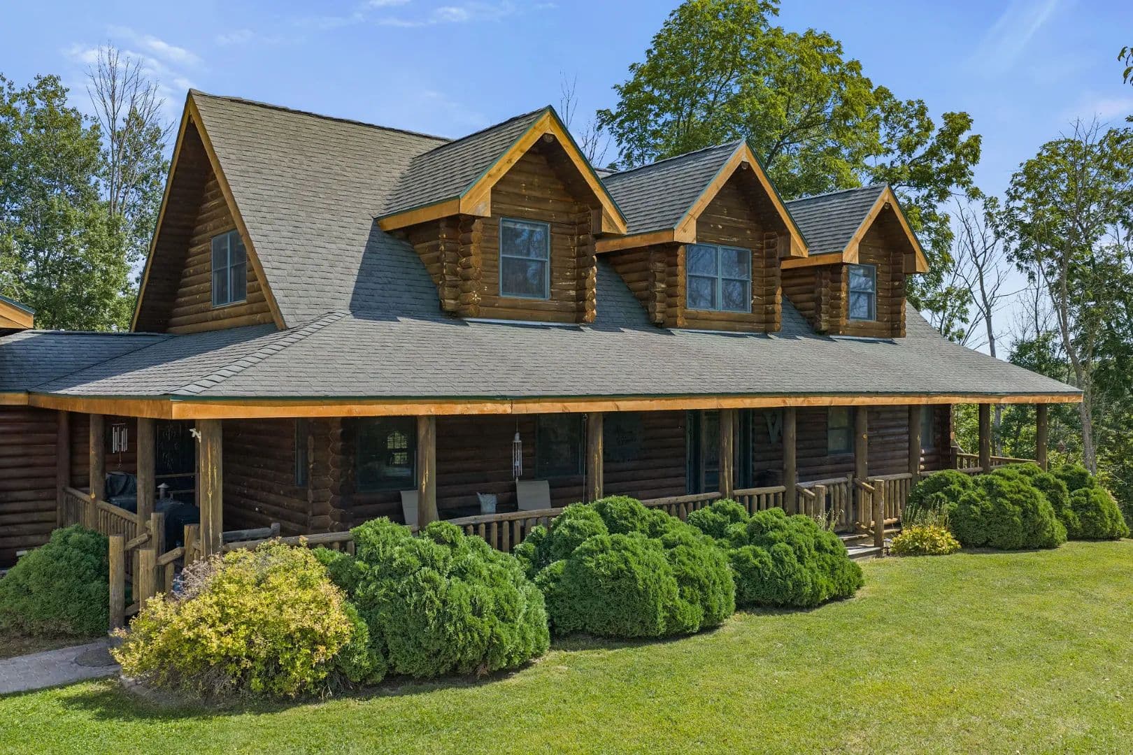 Log Home For Sale Richland County WI - Richland Center, Wisconsin, 53581