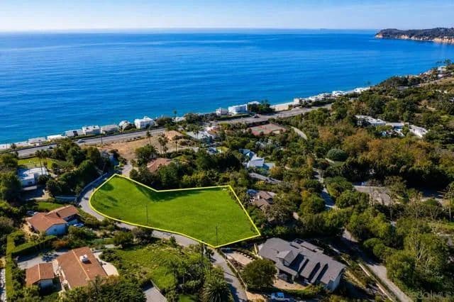 Vacant Land in Malibu - Malibu, California, 90265