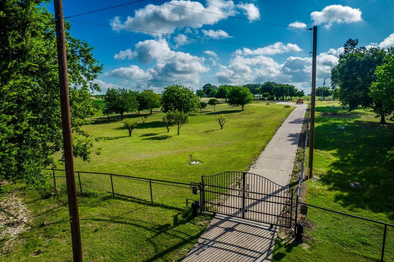 4 Acres of Land for Sale in Waxahachie, TX - Waxahachie, Texas, 75167