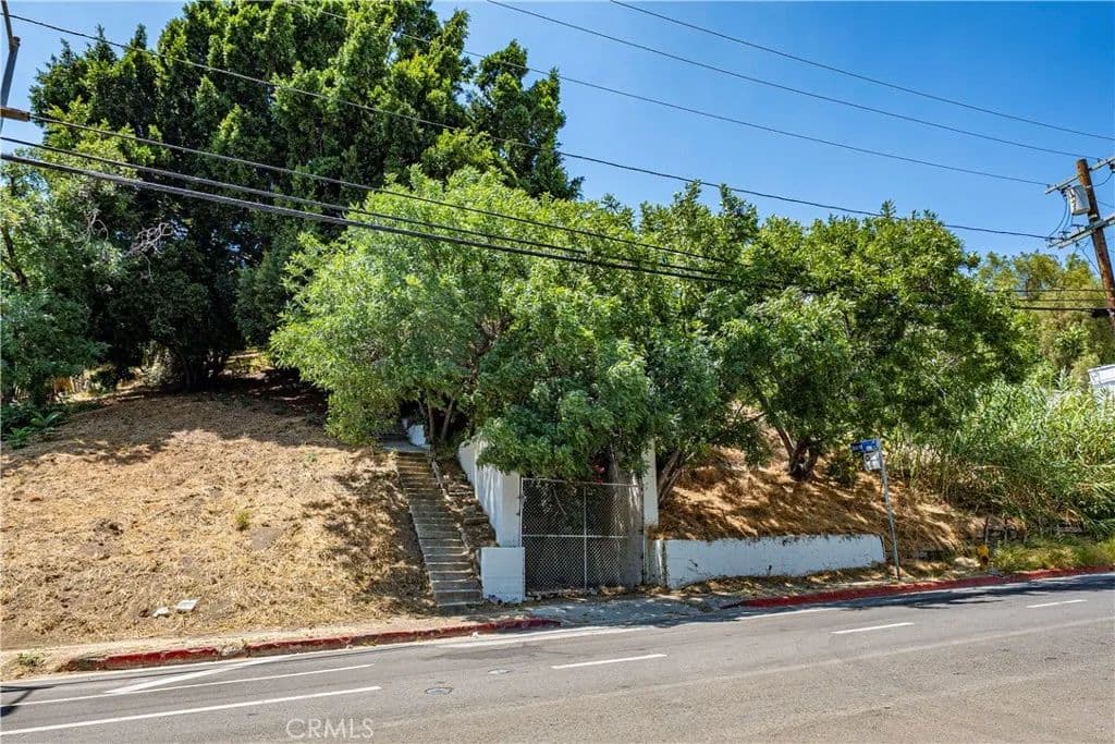 Vacant Land in Los Angeles - Los Angeles, California, 90031