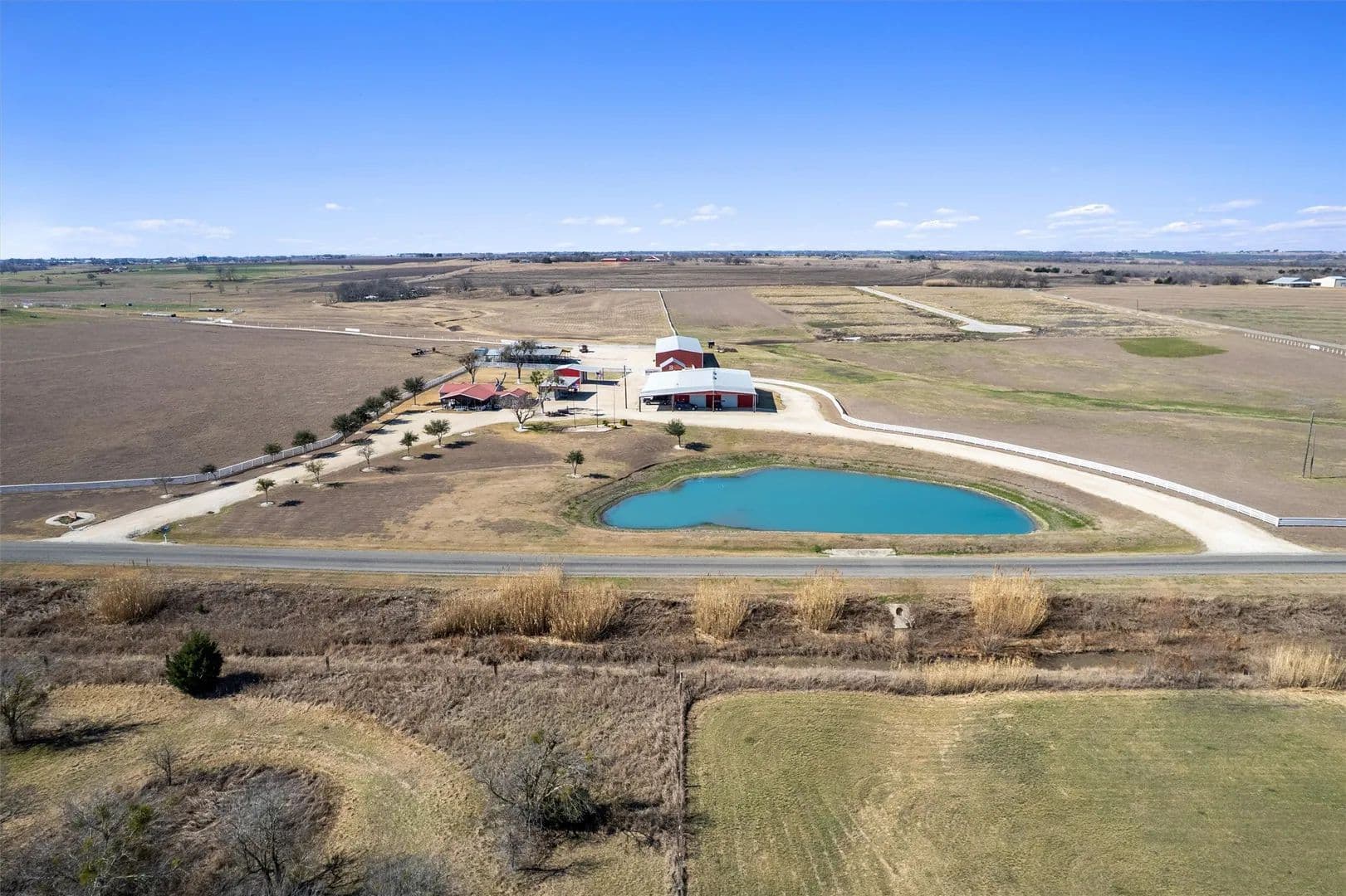 10 Acres of Land for Sale in Taylor, Texas - Taylor, Texas, 76574