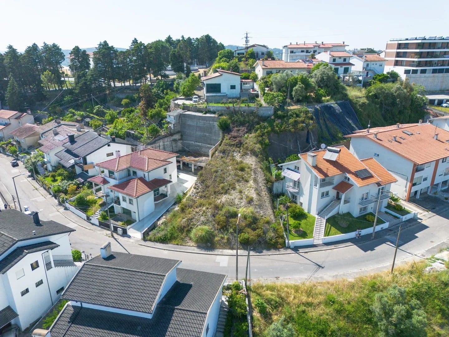 567 Acres of Land for Sale in Eiras e São Paulo de Frades, Coimbra - land for sale