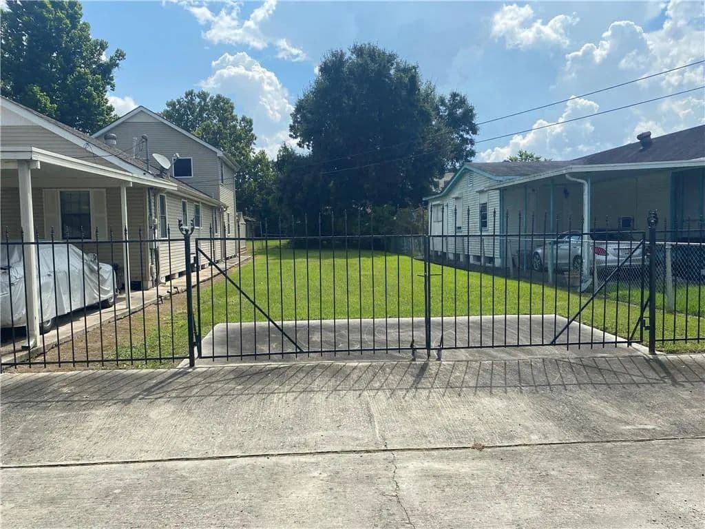 Lots & Land-Other in New Orleans - New Orleans, Louisiana, 70114