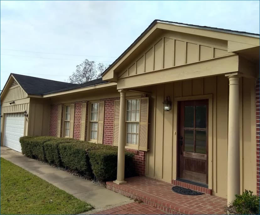 Home in Sunflower County at 611 Magnolia Drive in Indianola, MS