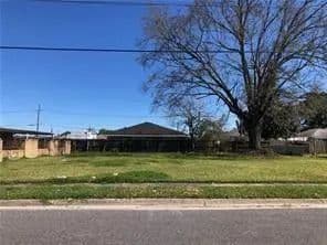 Lots & Land-Other in Chalmette - Chalmette, Louisiana, 70043