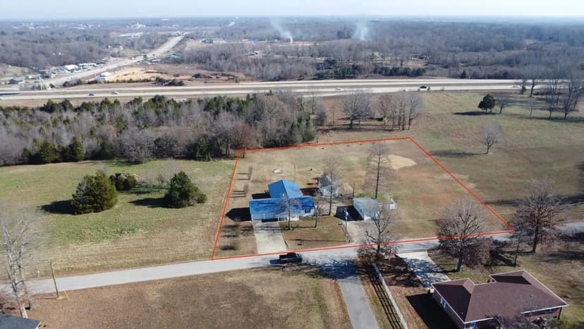 Unique Investment and Living Opportunity in Butler Co.