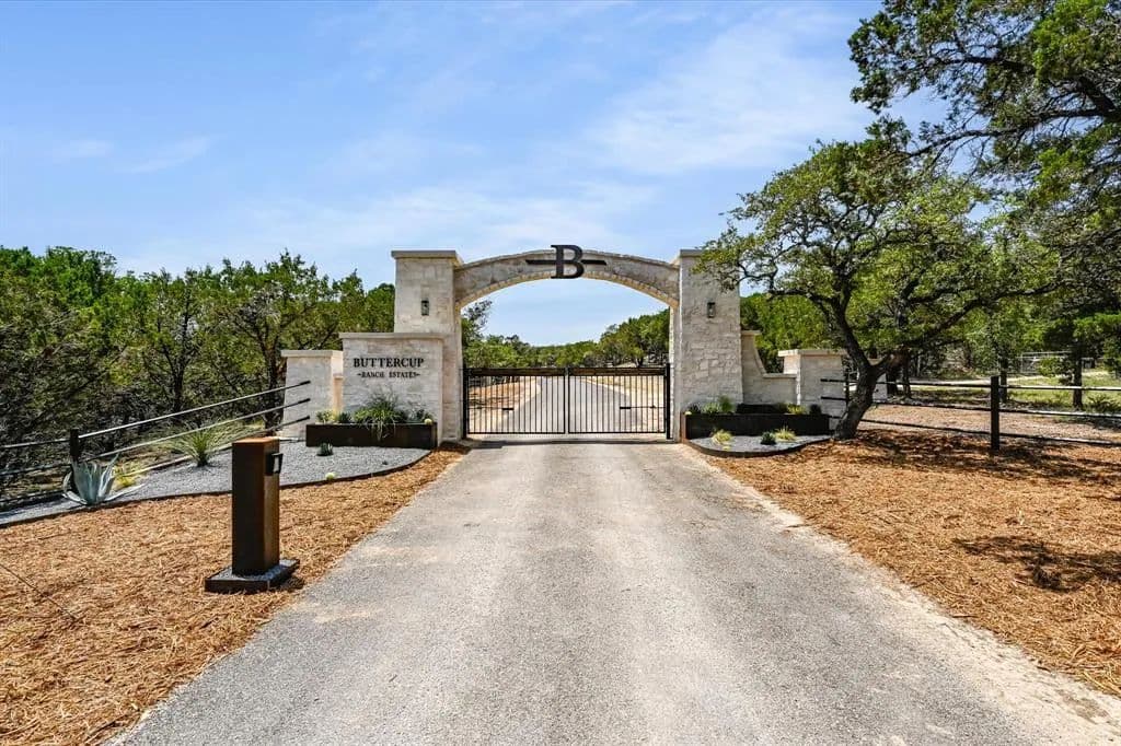 Vacant Land (10+ Acres) in Wimberley - Wimberley, Texas, 78676