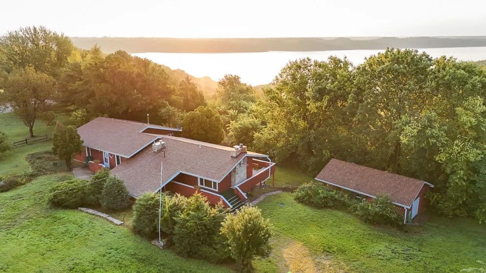 Muller Lodge - Manhattan, Kansas, 66503