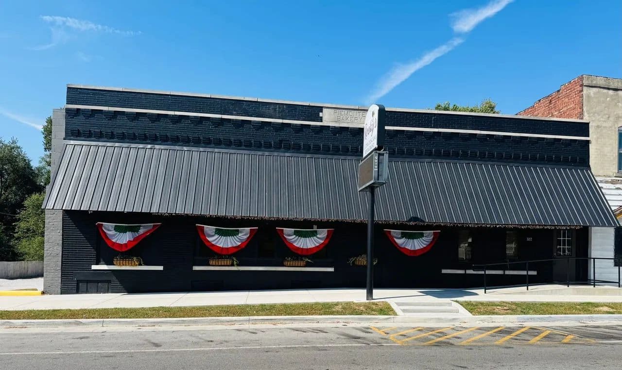 Commercial Opportunity- 318 N. 9th St., Clinton, IN - Clinton, Indiana, 47842