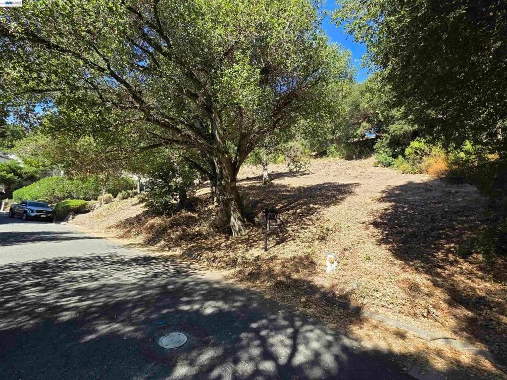 Vacant Land in Orinda - Orinda, California, 94563