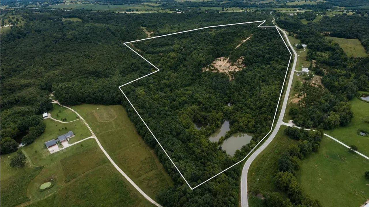 Swift Ridge Ranch - Henley, Missouri, 65040